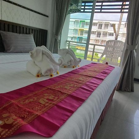 At Home Hotel Patong Buitenkant foto