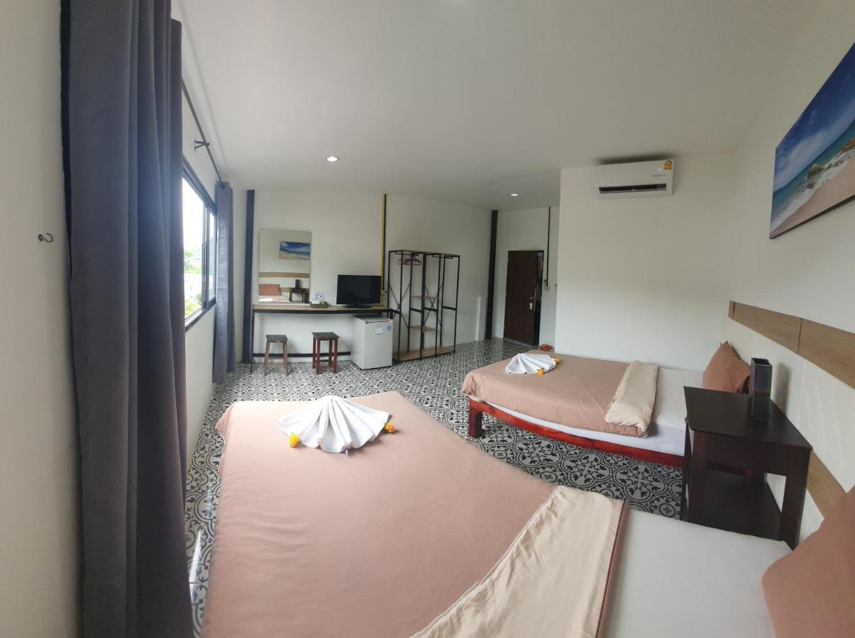 At Home Hotel Patong Buitenkant foto