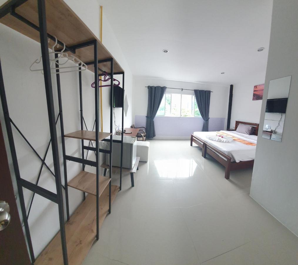 At Home Hotel Patong Buitenkant foto
