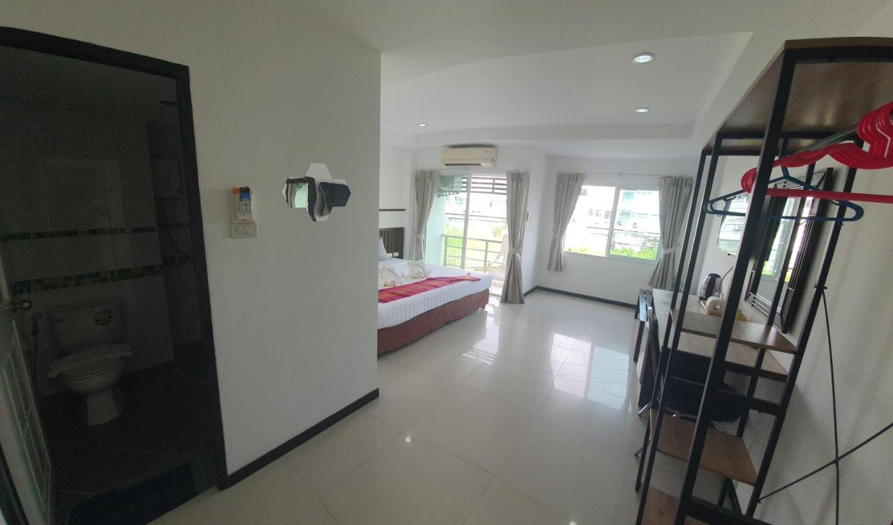 At Home Hotel Patong Buitenkant foto
