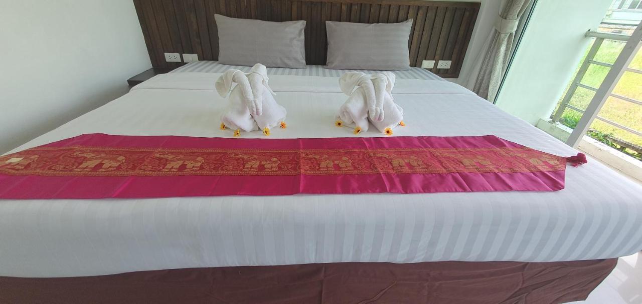 At Home Hotel Patong Buitenkant foto