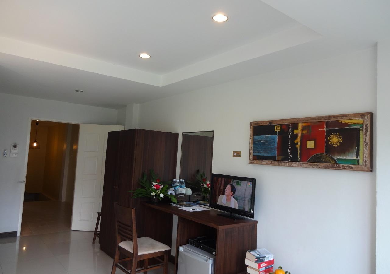 At Home Hotel Patong Buitenkant foto