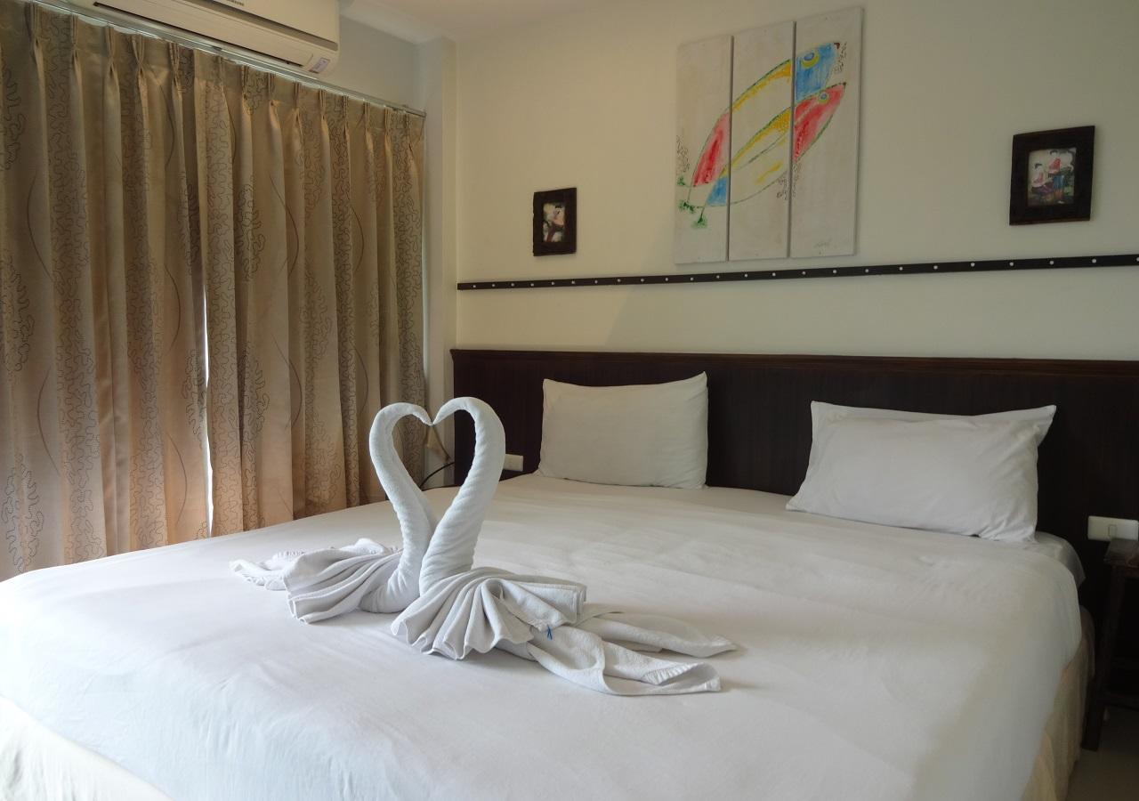 At Home Hotel Patong Buitenkant foto