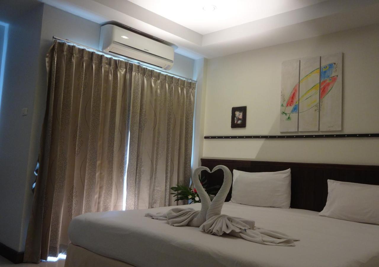 At Home Hotel Patong Buitenkant foto